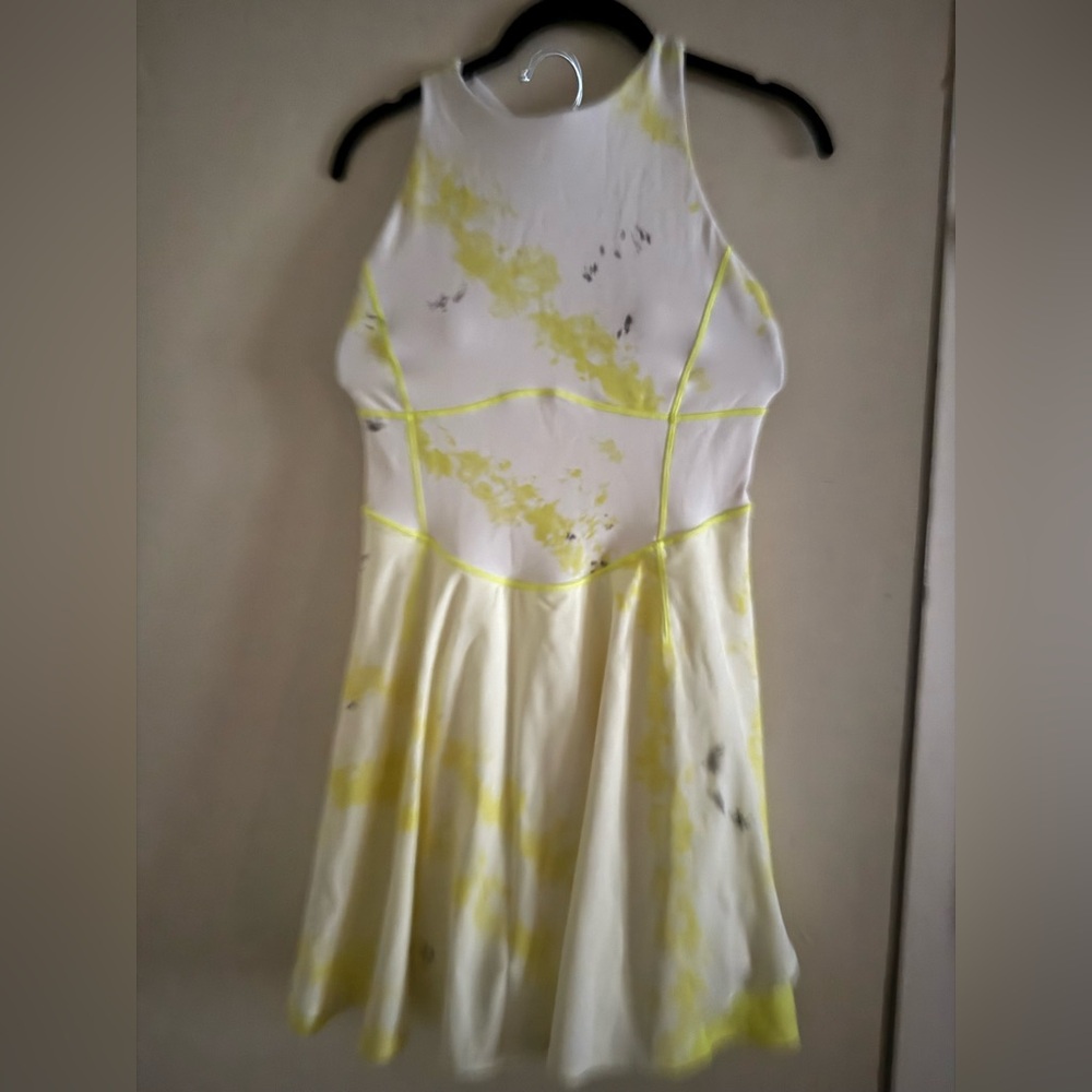 Size 6 Lululemon court crush dress CCEL/WHT